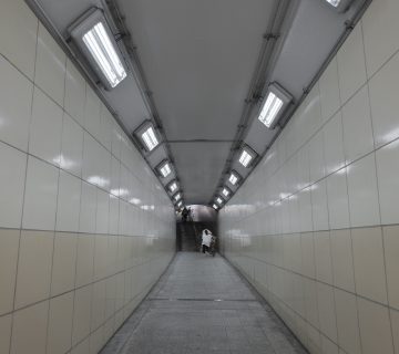 Minimalist hallways background 360x320